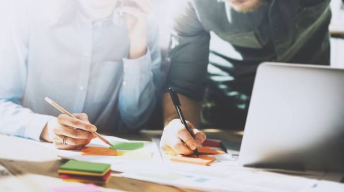 How to Start a New Job: 10 Tips for a Smooth Transition