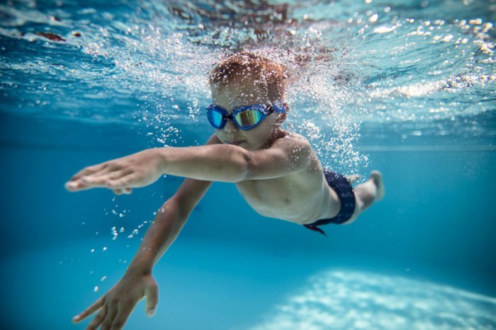 How to Swim: 8 Basic Swimming Strokes