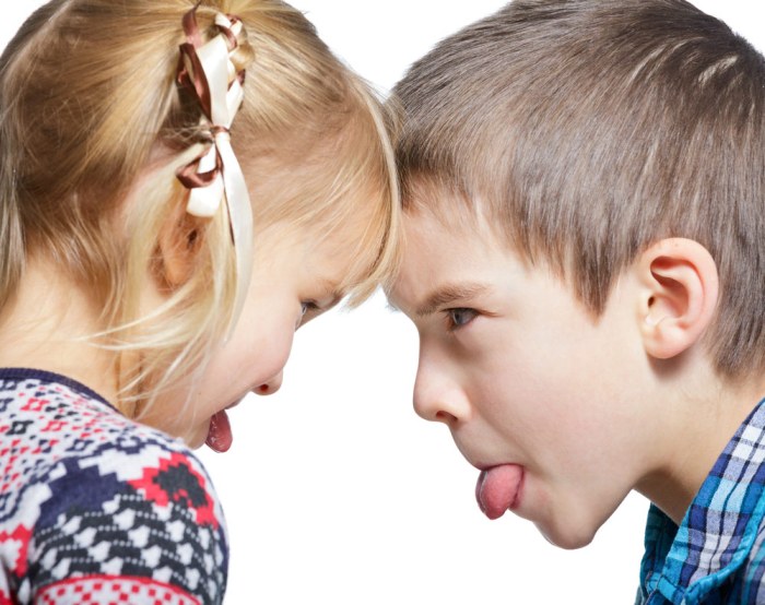 How to Deal with Sibling Rivalry: 5 Strategies for Peaceful Sibling Relationships