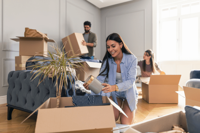 How to Unpack After a Move: 8 Tips for Getting Organized Quickly